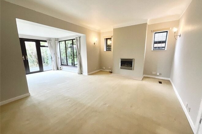 Hynesbury Road, Christchurch, BH23