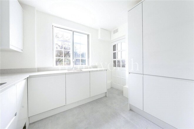 Lyttelton Road, London, N2