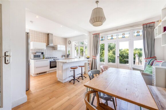 Roxburgh Road, London, SE27