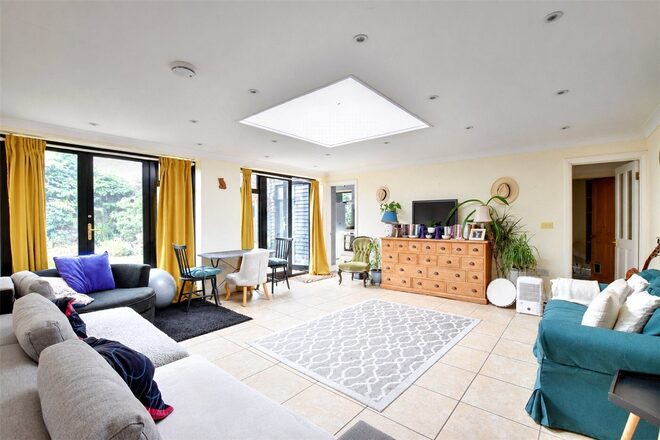 Hardy Road, Blackheath, SE3