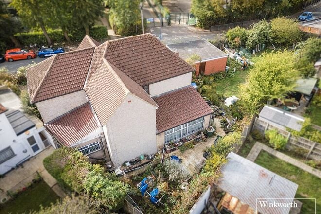 Old Kenton Lane, Kingsbury, NW9