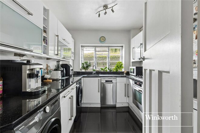 Ossulton Way, London, N2