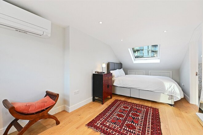Frithville Gardens, London, W12
