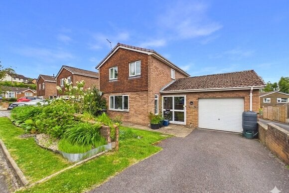 Lime Tree Mead, Devon, EX16