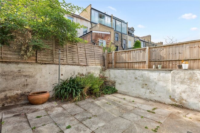 Elfort Road, London, N5