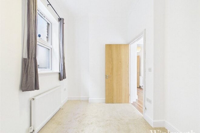 Drayton Green Road, London, W13
