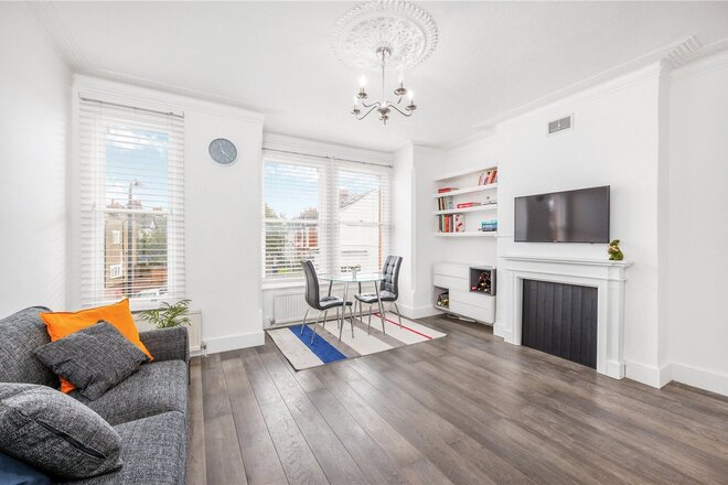 Weston Road, London, W4