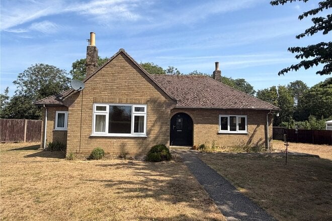 Cornerways, Threekingham, NG34