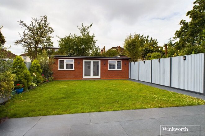 Fairfield Avenue, Middlesex, HA8