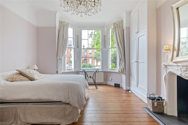 Killieser Avenue, London, SW2