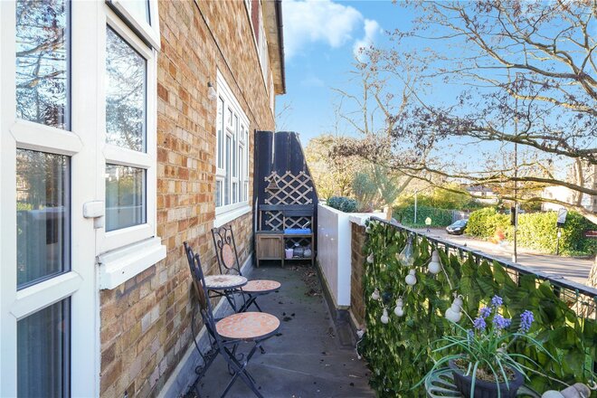Fortis Green, London, N2
