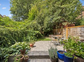 Nevill Road, London, N16
