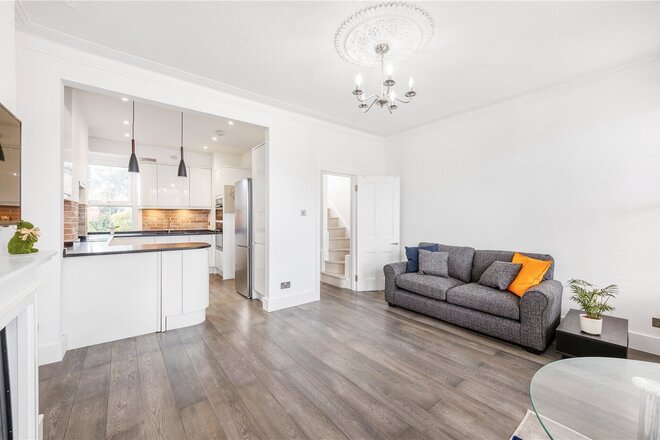 Weston Road, London, W4