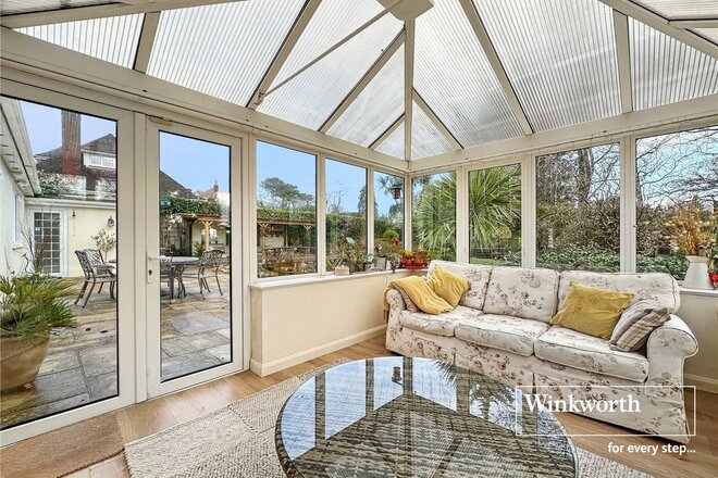 Crescent Walk, Ferndown, BH22