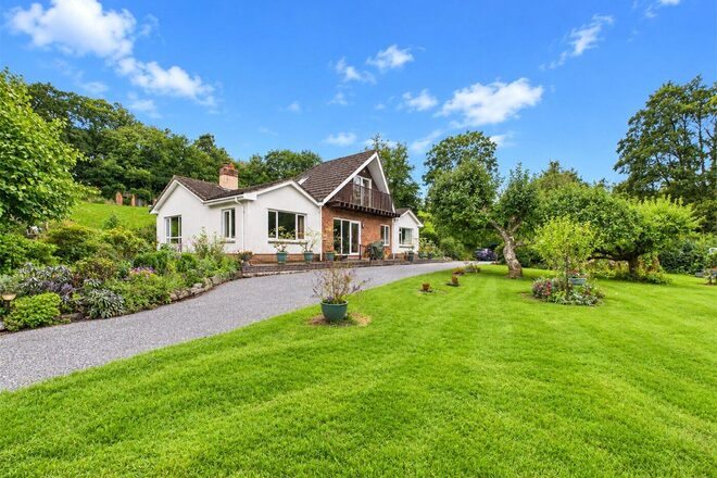 Lower Washfield, Devon, EX16