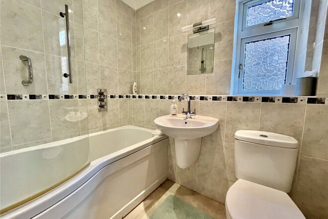 Branksome Wood Road, Dorset, BH4