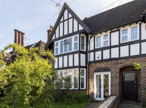 Woodfield Avenue, London, SW16