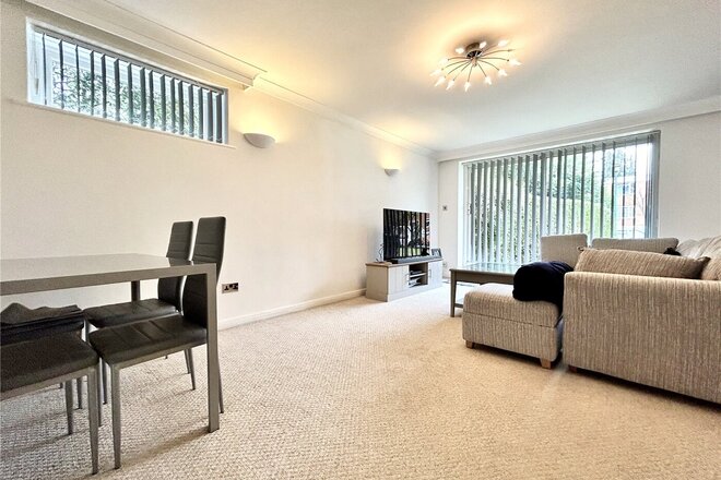 Branksome Wood Road, Bournemouth, BH4