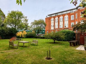 West Hill, London, SW15