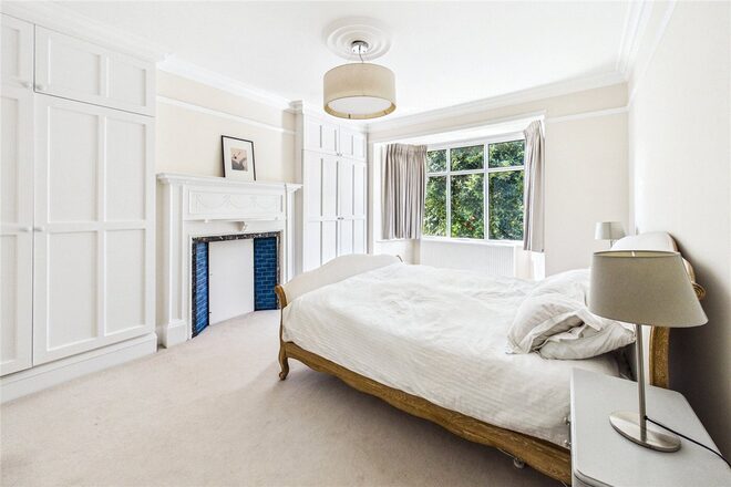 Upper Tulse Hill, London, SW2