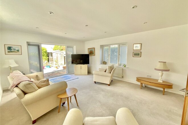 The Old Bakehouse Mews, Christchurch, BH23