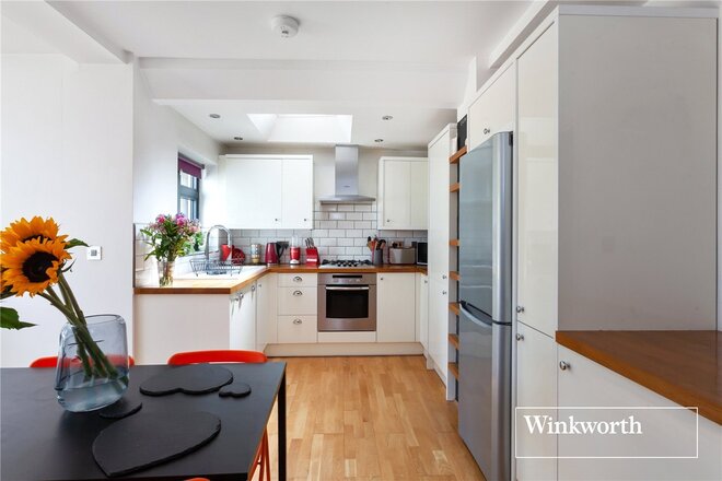 Long Lane, Finchley, N3