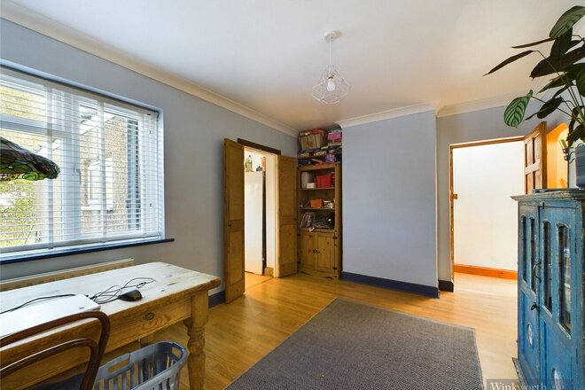 Tolworth Road, Surbiton, KT6