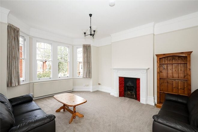 Woodgrange Avenue, London, W5