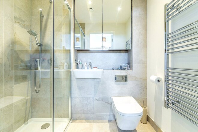 Edmunds House, London, W4
