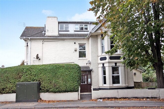 Crabton Close Road, Dorset, BH5