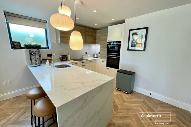 Wharncliffe Road, Christchurch, BH23