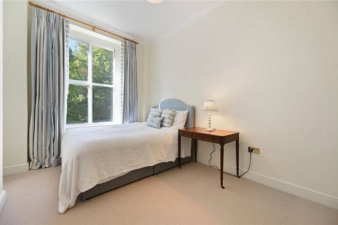 Cleveland Gardens, London, W2