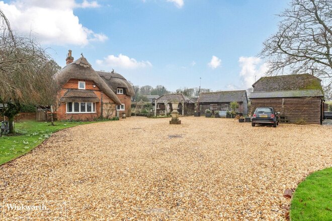 Tunworth, Hampshire, RG25