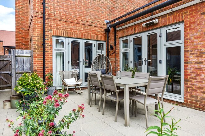 Bingham Road, Hampshire, SO22