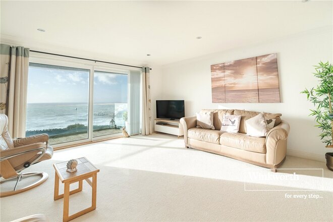 Marina Close, Bournemouth, BH5