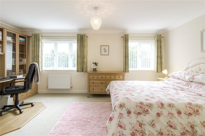 Oak Tree Close, Little Billing, NN3