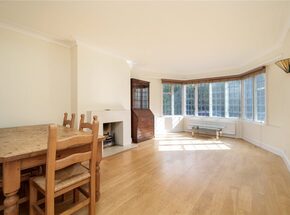 Manor Fields, London, SW15