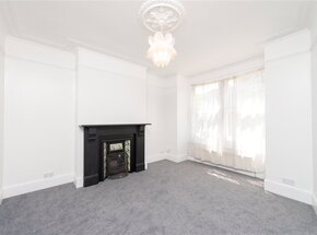 Thames Road, Chiswick, W4