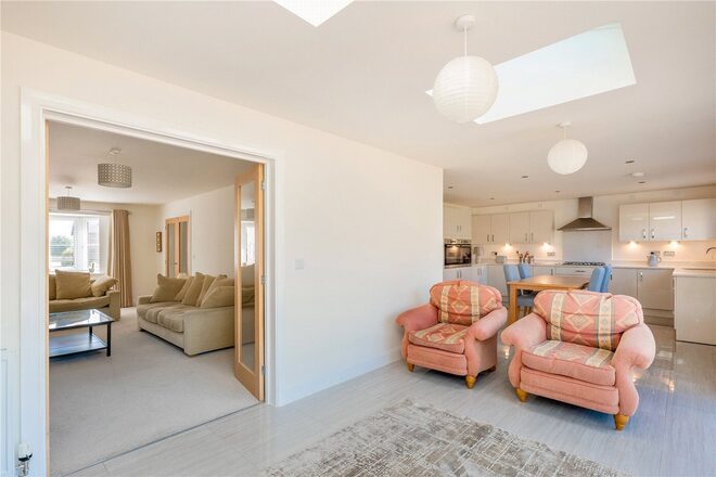 Riley Walk, Stratford-upon-Avon, CV37
