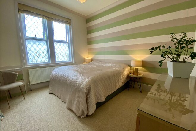 Arnewood Road, Dorset, BH6