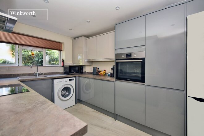 Beddington Gardens, Wallington, SM6