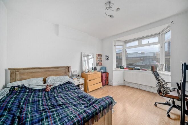 Broadwater Road, London, SW17