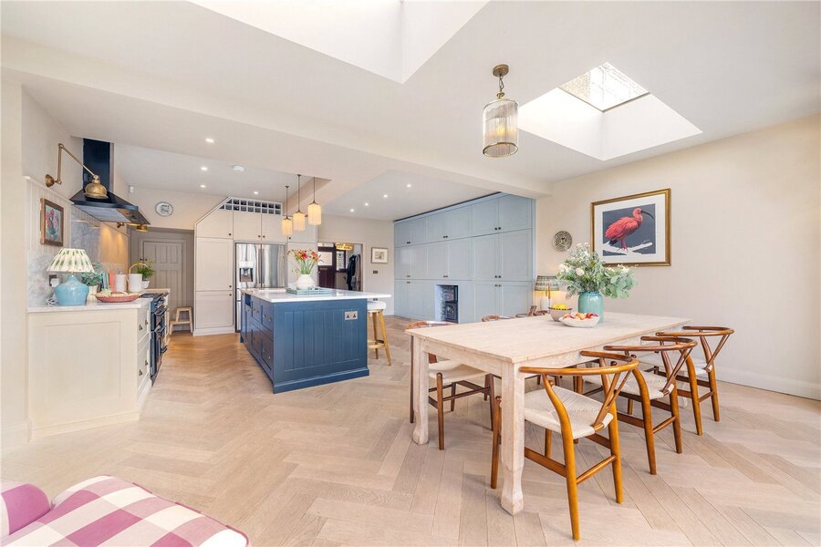 Kitchen/Dining