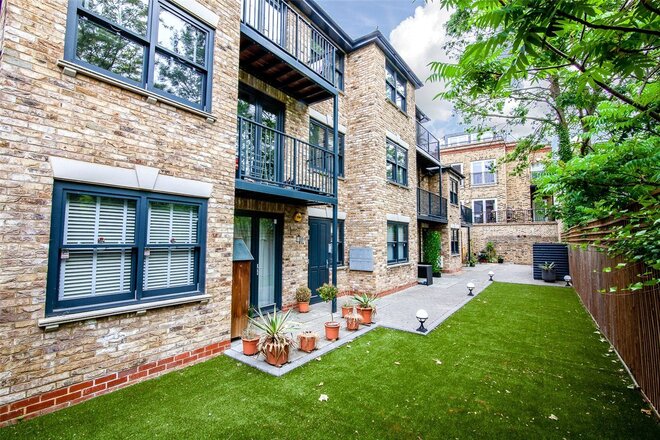 Gordon Close, Archway, N19