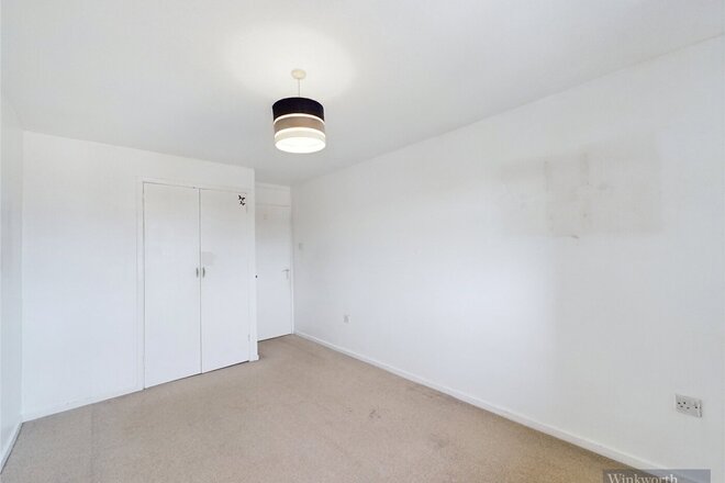 Oakwood, Surbiton, KT5