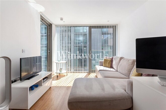 Merlin Heights, London, N17