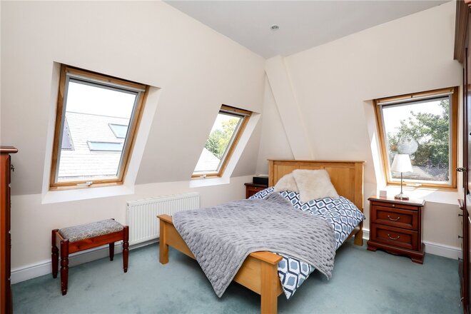 Tring Avenue, Ealing Common, W5