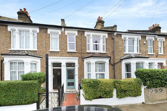 Bloemfontein Avenue, London, W12