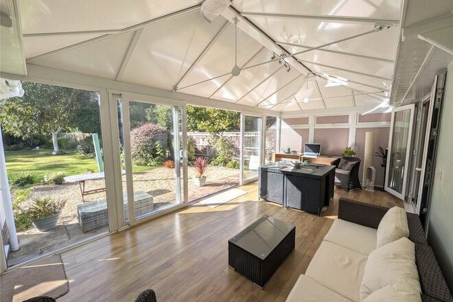 Rothesay Drive, Christchurch, BH23
