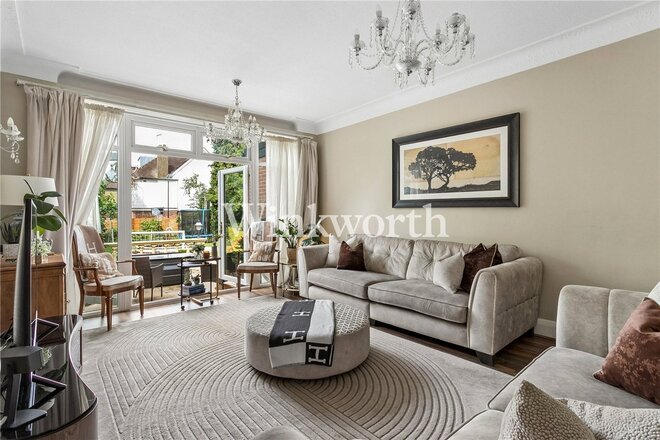 Bourne Hill, London, N13